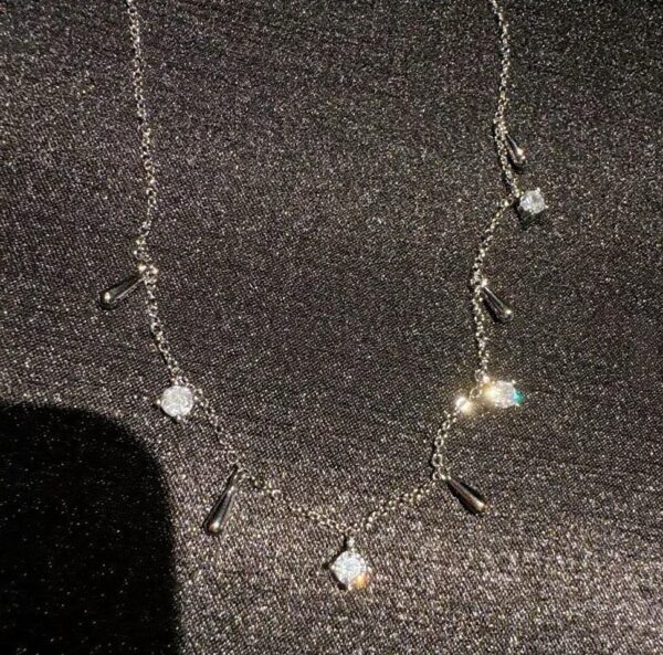 Retro drop-style beaded necklace
