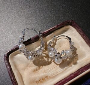 Flower Zircon Necklace