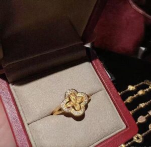 Petal Ring